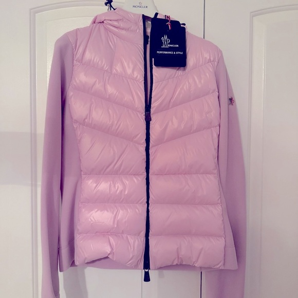 Woman/girls Moncler Pink Coat